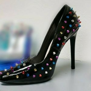Detail Studded Pumps